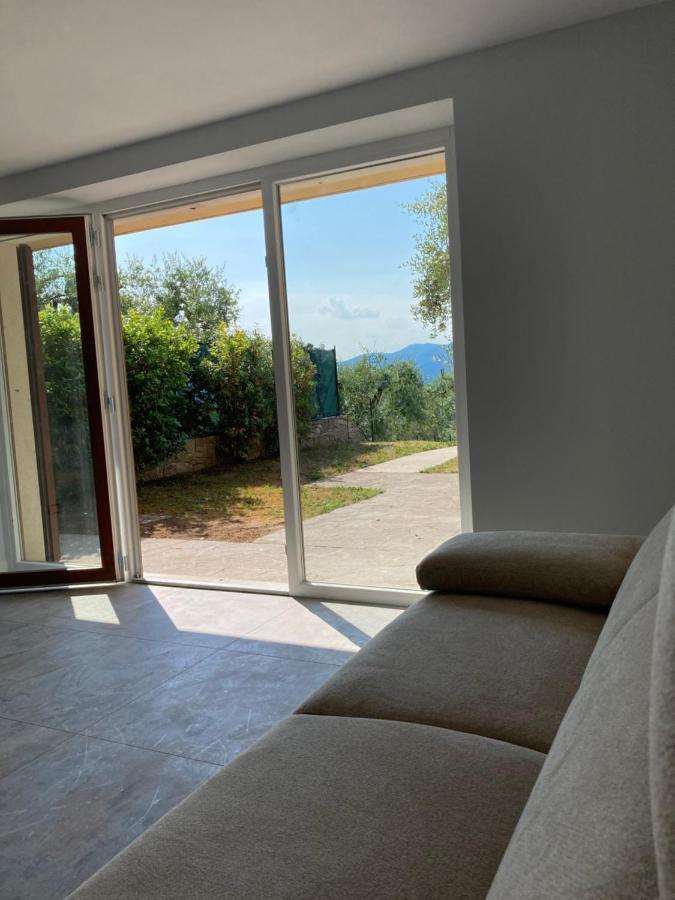 Apartmán Redhouse Benaco Torri Del Benaco Exteriér fotografie