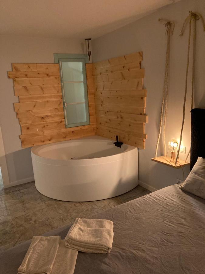 Apartmán Redhouse Benaco Torri Del Benaco Exteriér fotografie