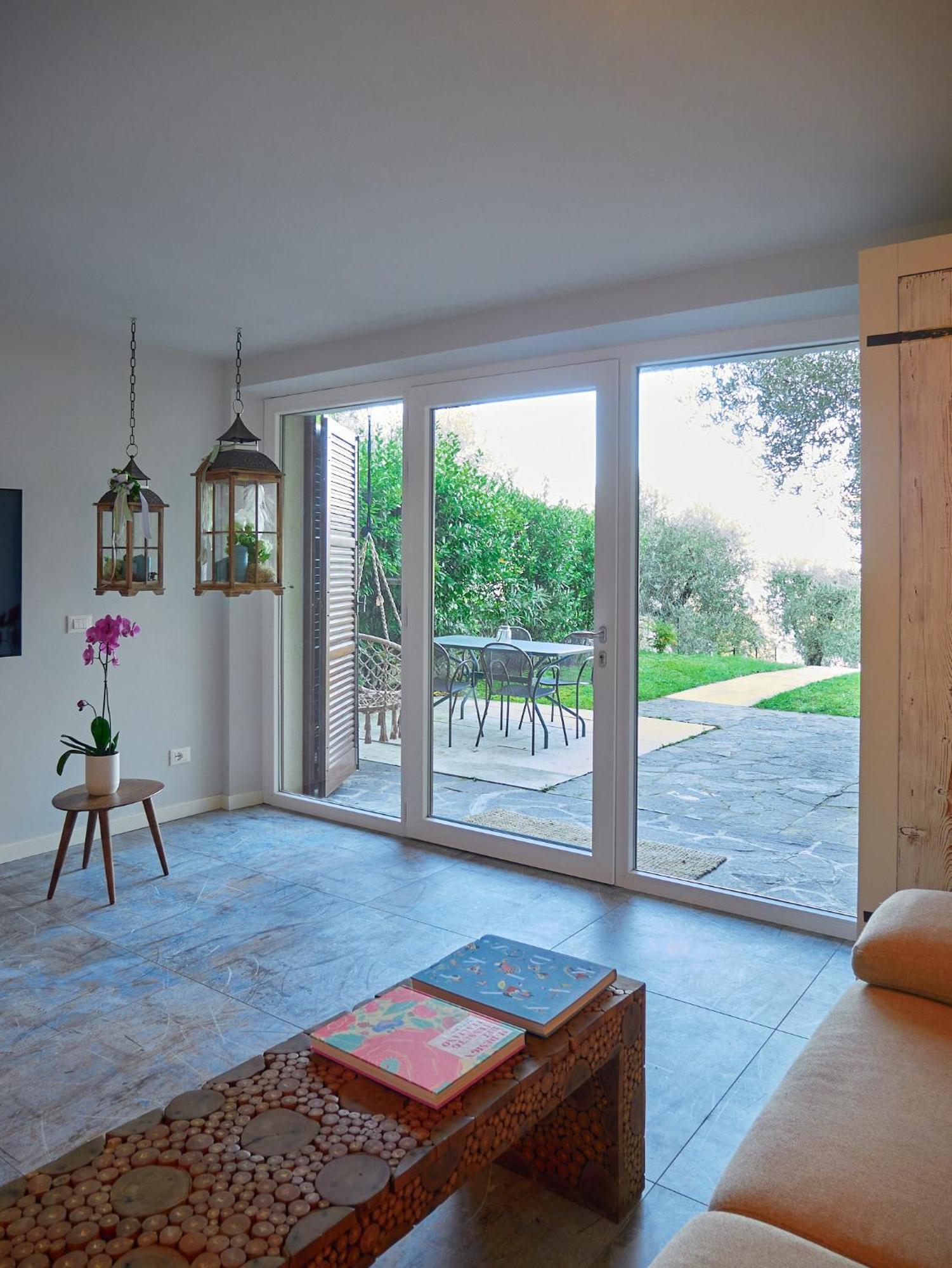 Apartmán Redhouse Benaco Torri Del Benaco Exteriér fotografie